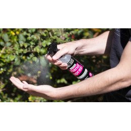 Spray désinfectant antibactérien pour les mains 250ml